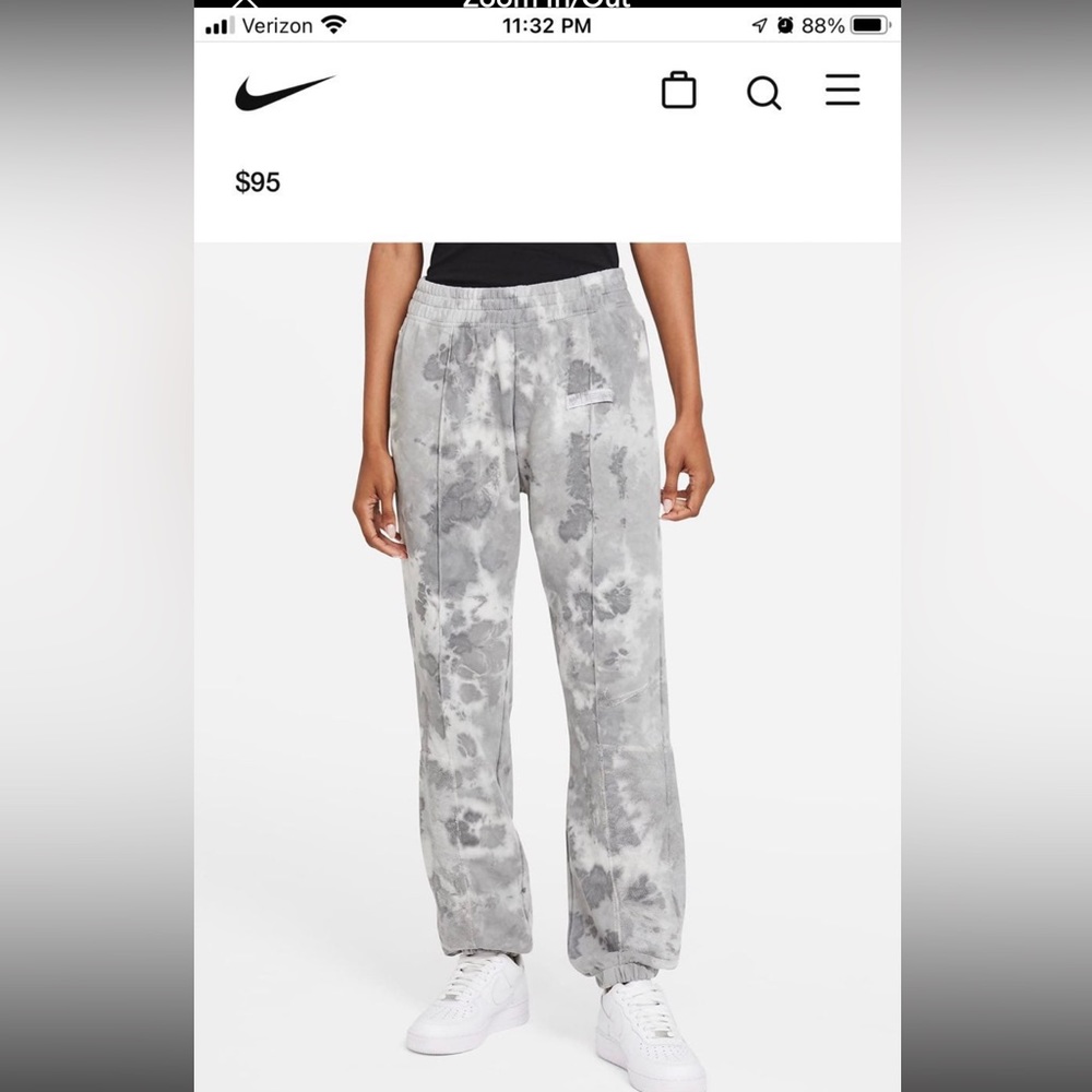 New Nike Sweatpants Medium